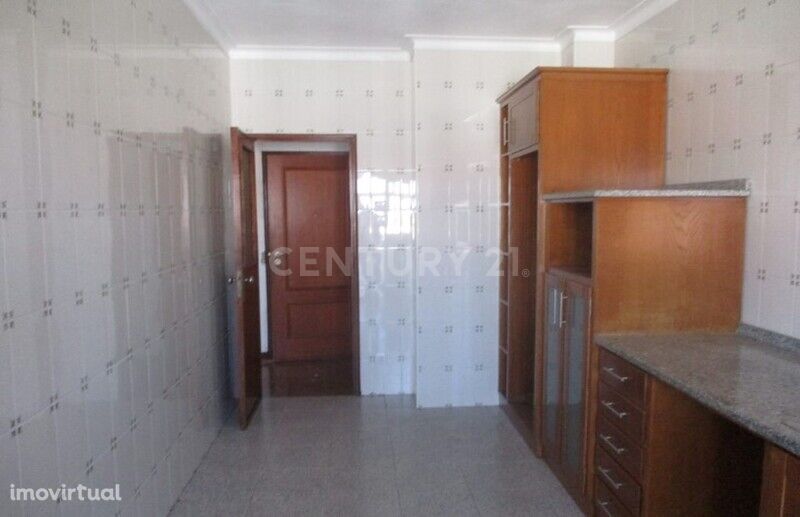 Apartamento T1 em Paranhos