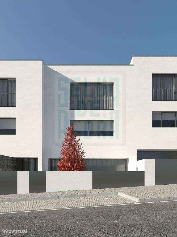 Moradia V4 Famalicão - Grande imagem: 2/27