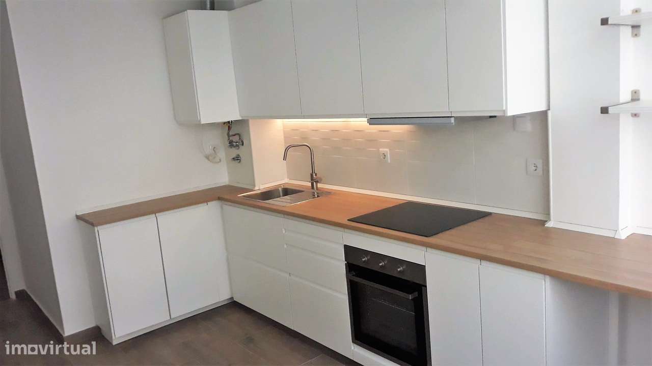 T2 Actualizado; Metro/Centro 1 min; marquise; elevador; Jan V Duplos - Grande imagem: 2/49