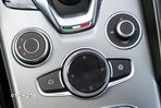 Alfa Romeo Giulia 2.0 Turbo Veloce Q4 - 24