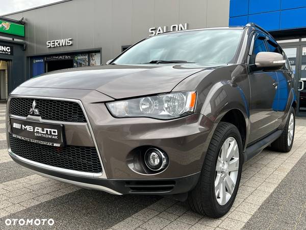 Mitsubishi Outlander - 21