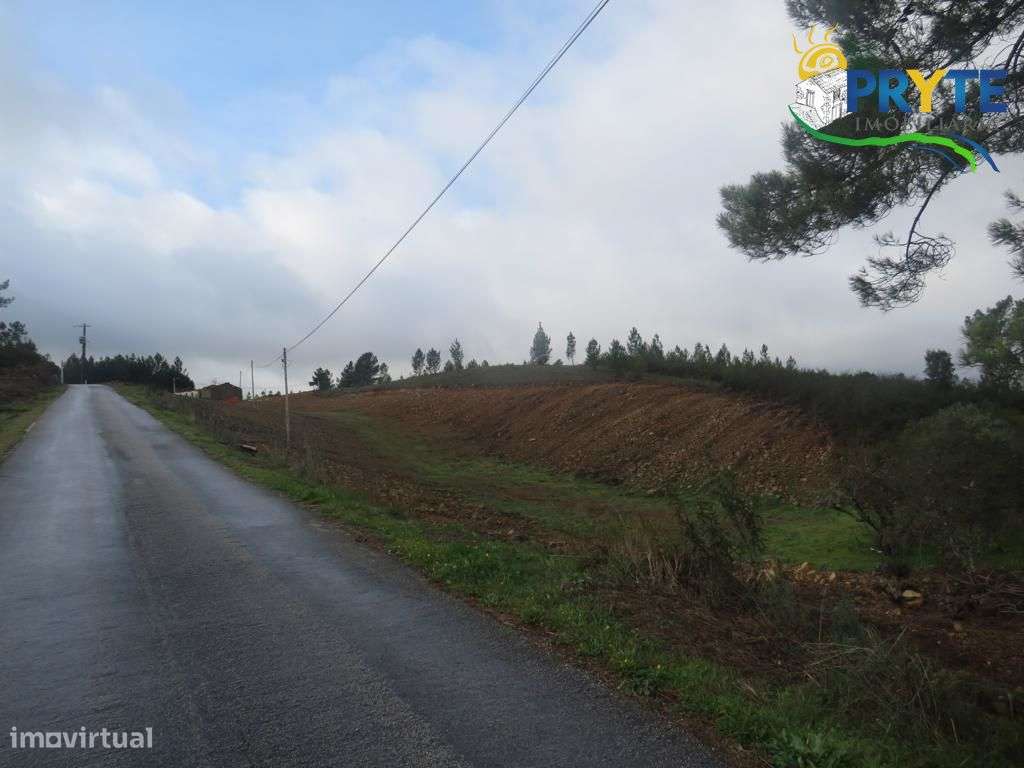 Propriedade com 4.844 metros quadrados situada a 10 km da Sertã - Grande imagem: 5/28