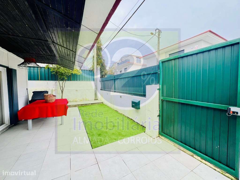 Moradia Isolada, bom espaço exterior-14