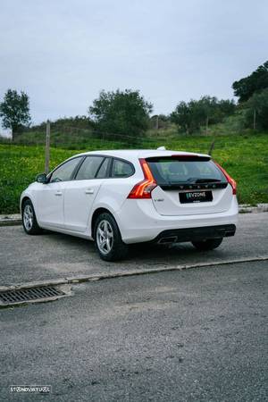 Volvo V60 D3 Geartronic - 1