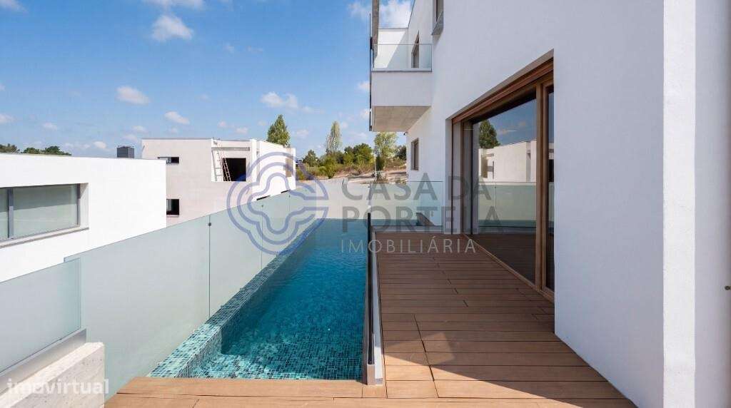 Moradia T4 com3 suites isolada-2