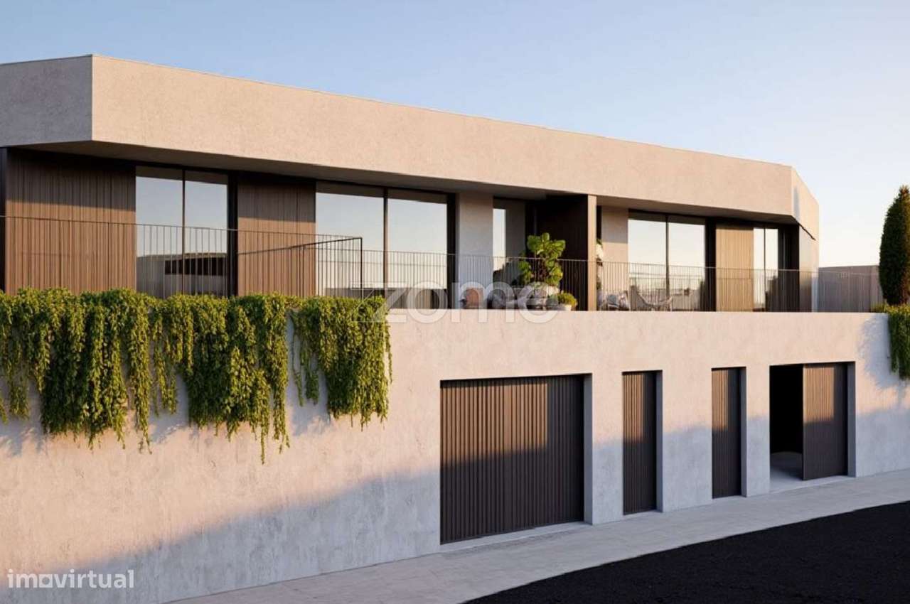 Moradia Geminada T3 Camara De Lobos Vargem