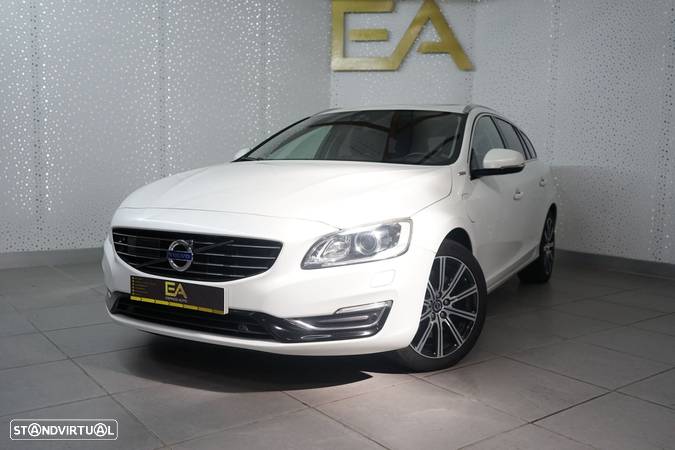 Volvo V60 2.4 D6 Momentum AWD Phev - 3