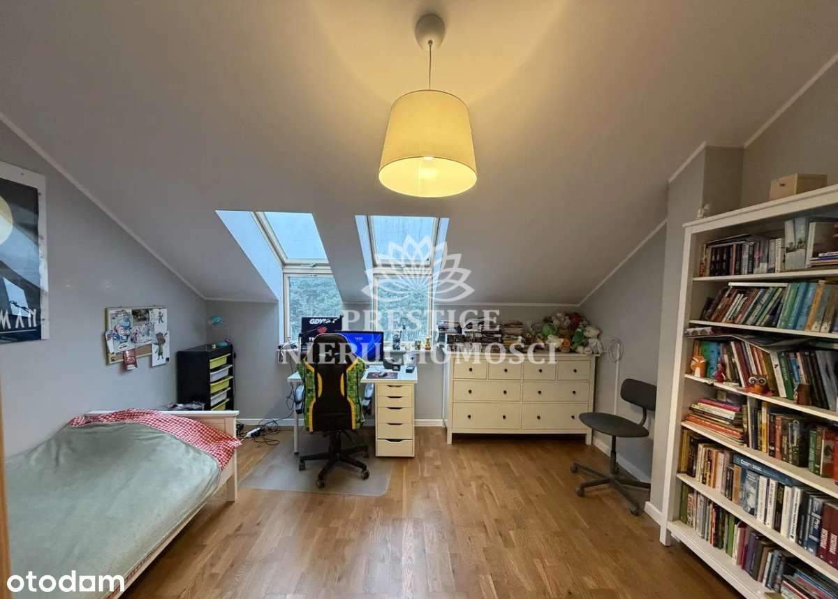 Komfortowe czteropokojowe mieszkanie-10