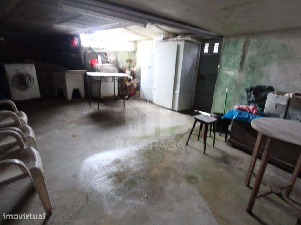 Venda Andar Moradia T2, em Real (Braga)-17