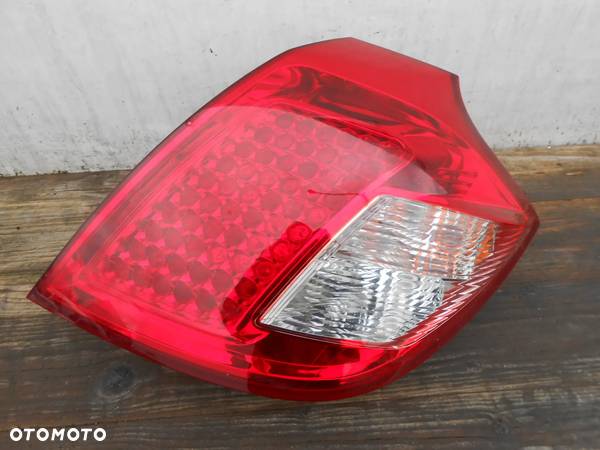 LAMPA TYŁ KIA CEED I LIFT H/B - 1