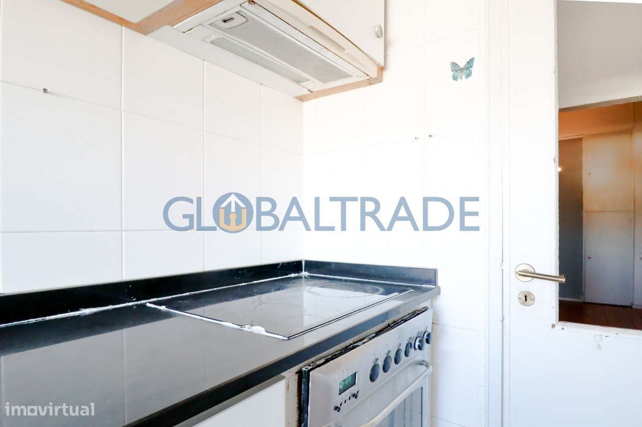 Apartamento T1+1 no coração do Porto-19