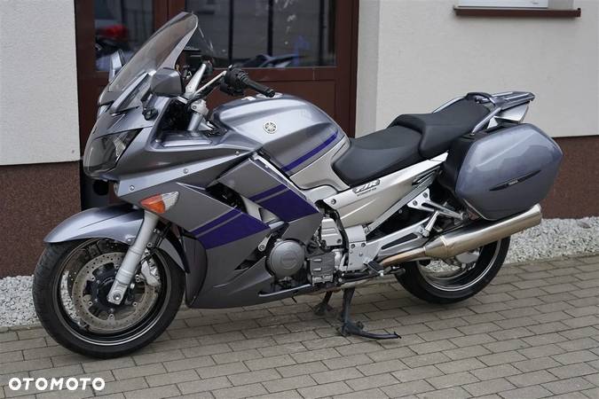 Yamaha FJR - 18