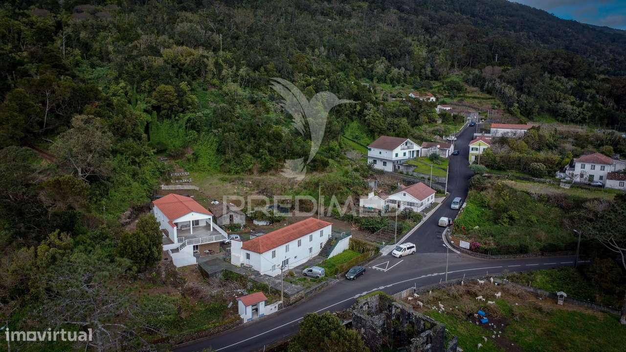 Bloco de 4 Apartamentos com Terreno de 12.232 m² e Ruína – Excelent... - Grande imagem: 5/25