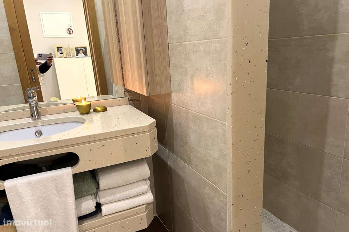 T2  / Renovado em São João da Talha-14