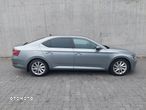 Skoda Superb 2.0 TDI 4x4 Style DSG - 7