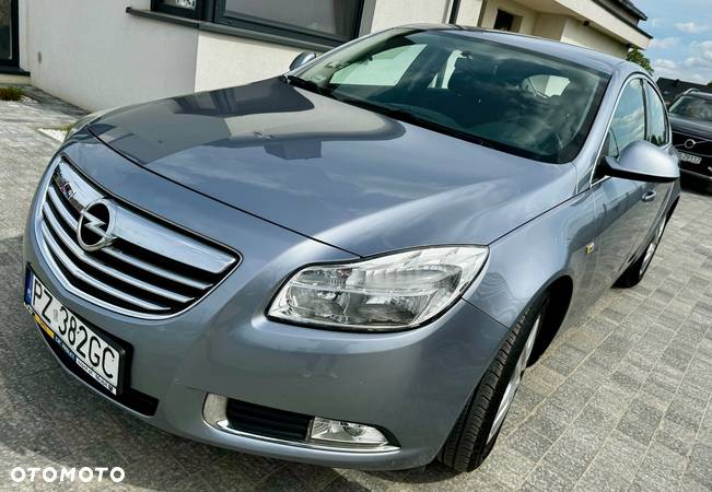 Opel Insignia 1.8 - 2