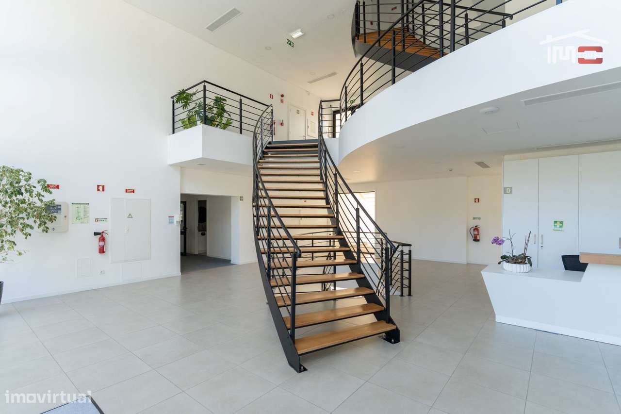 PREDIO PARA COMERCIO SERVIÇOS E ESCRITORIOS EM ESTADO NOVO ZONA IND... - Grande imagem: 2/40