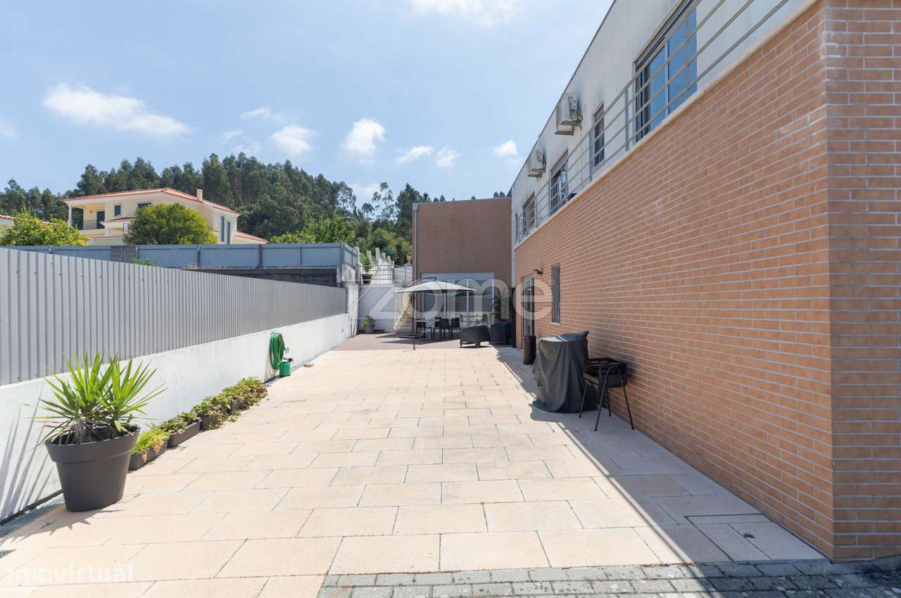 Moradia Moderna em Taveiro, Coimbra com Vistas Desafogadas-50