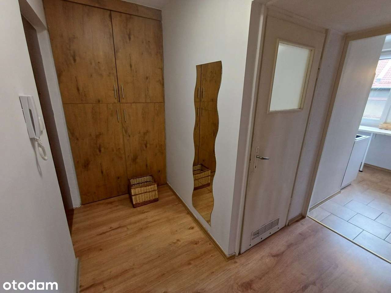 OKAZJA SPRZEDAM PRZESTRONNĄ KAWALERKĘ W CENTRUM POZNANIA-8