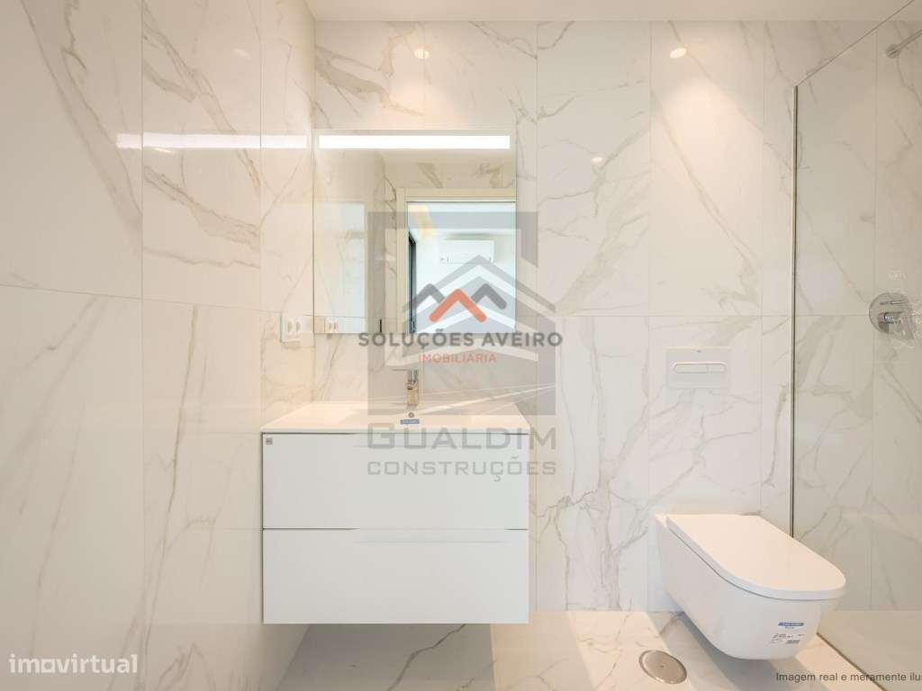 Apartamento T2+ Terraço Implex em Aveiro!-38