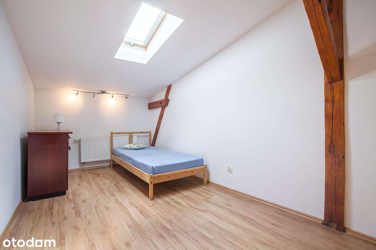 Klimatyczne mieszkanie | 3 sypialnie | piwnica | blisko UM-7