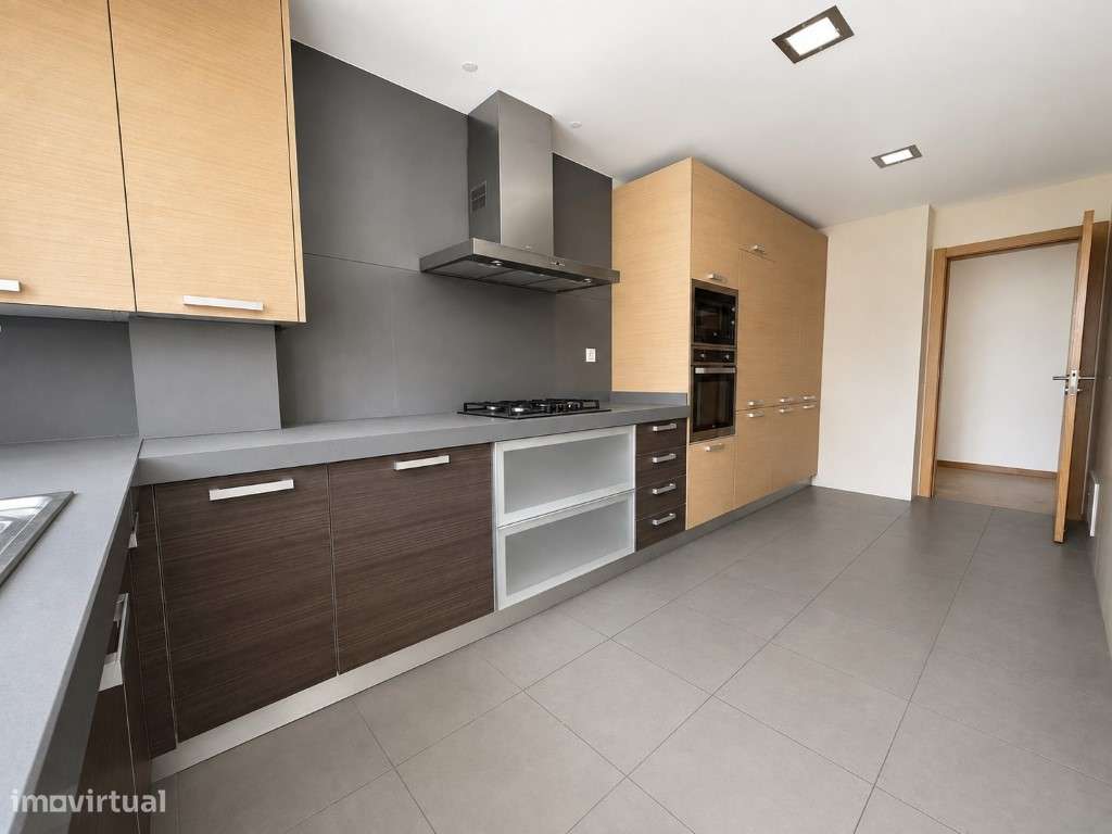 T2 na Quinta da Beloura | 2 Suítes | Garagem | Piscina | Elevador-24