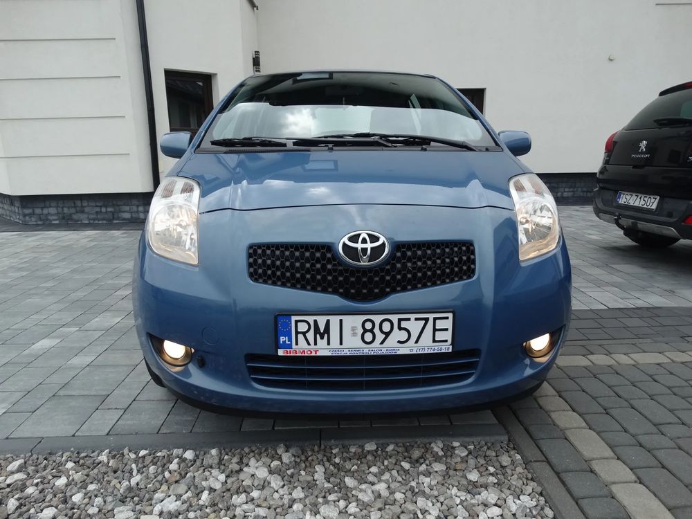 Toyota Yaris II (2005-2011) 1.3 VVT-i Cool 2007