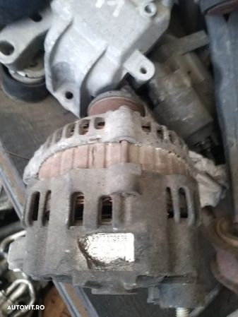 Alternator cod: 8200373636 pentru Renault Clio 2 1.5 DCI - 1