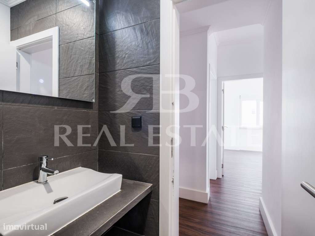 T3 com 1 suite - Renovado em CAMPO DE OURIQUE, ao lado do Jardim da...-17