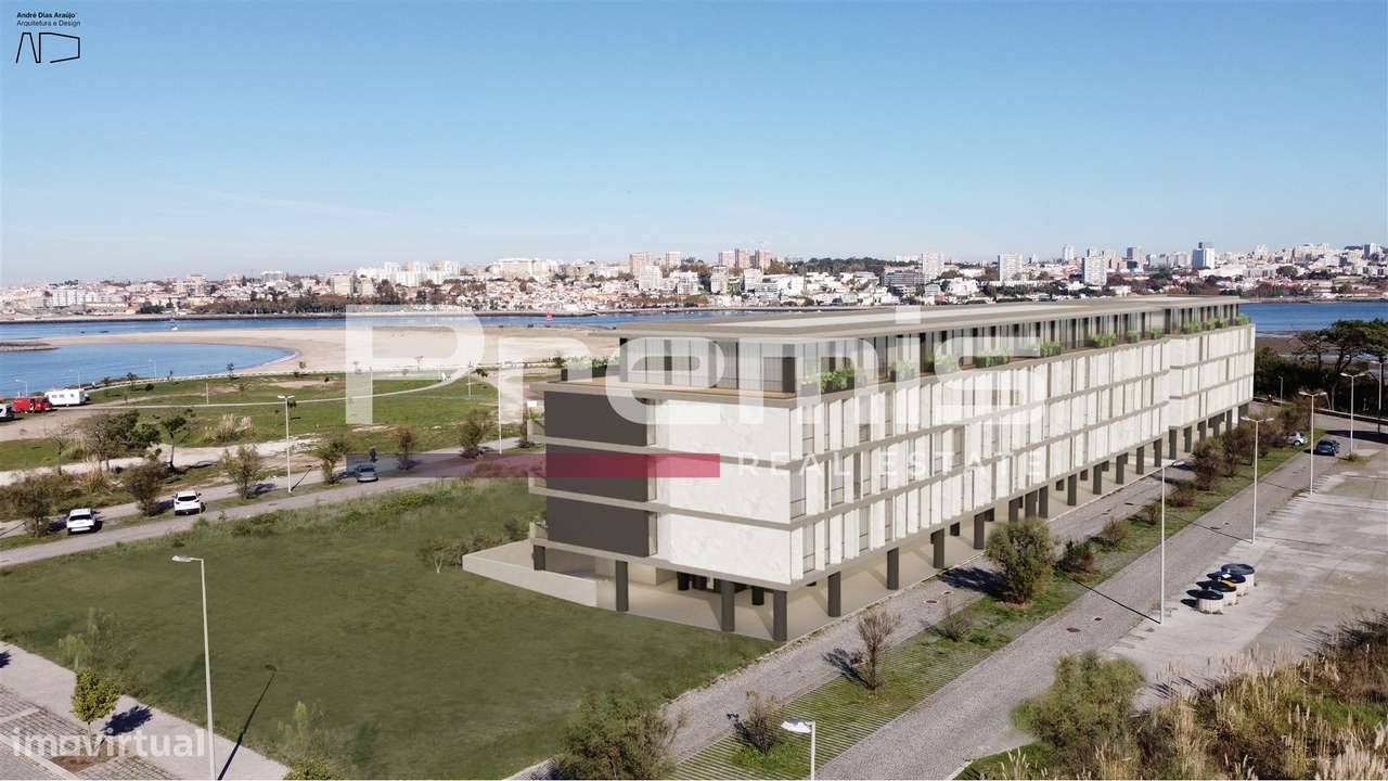 Penthouse T4 de Luxo na 1ª Linha de Mar – Vistas Panorâmicas Rio e Mar-53