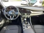 Alfa Romeo Giulia 2.2 D Super - 12