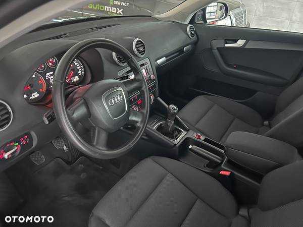 Audi A3 1.6 TDI Ambiente - 15