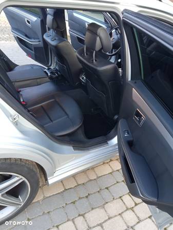 Mercedes-Benz Klasa E 350 CDI 4-Matic BlueEff Avantgarde - 31