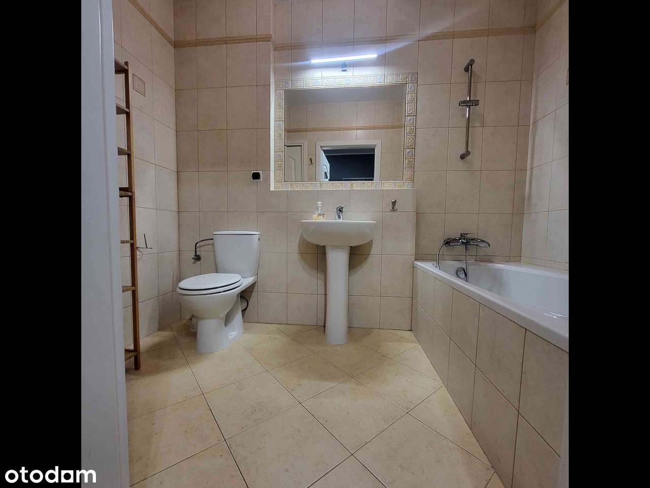 3 pokoje + piwnica, na zamkniętym osiedlu-4