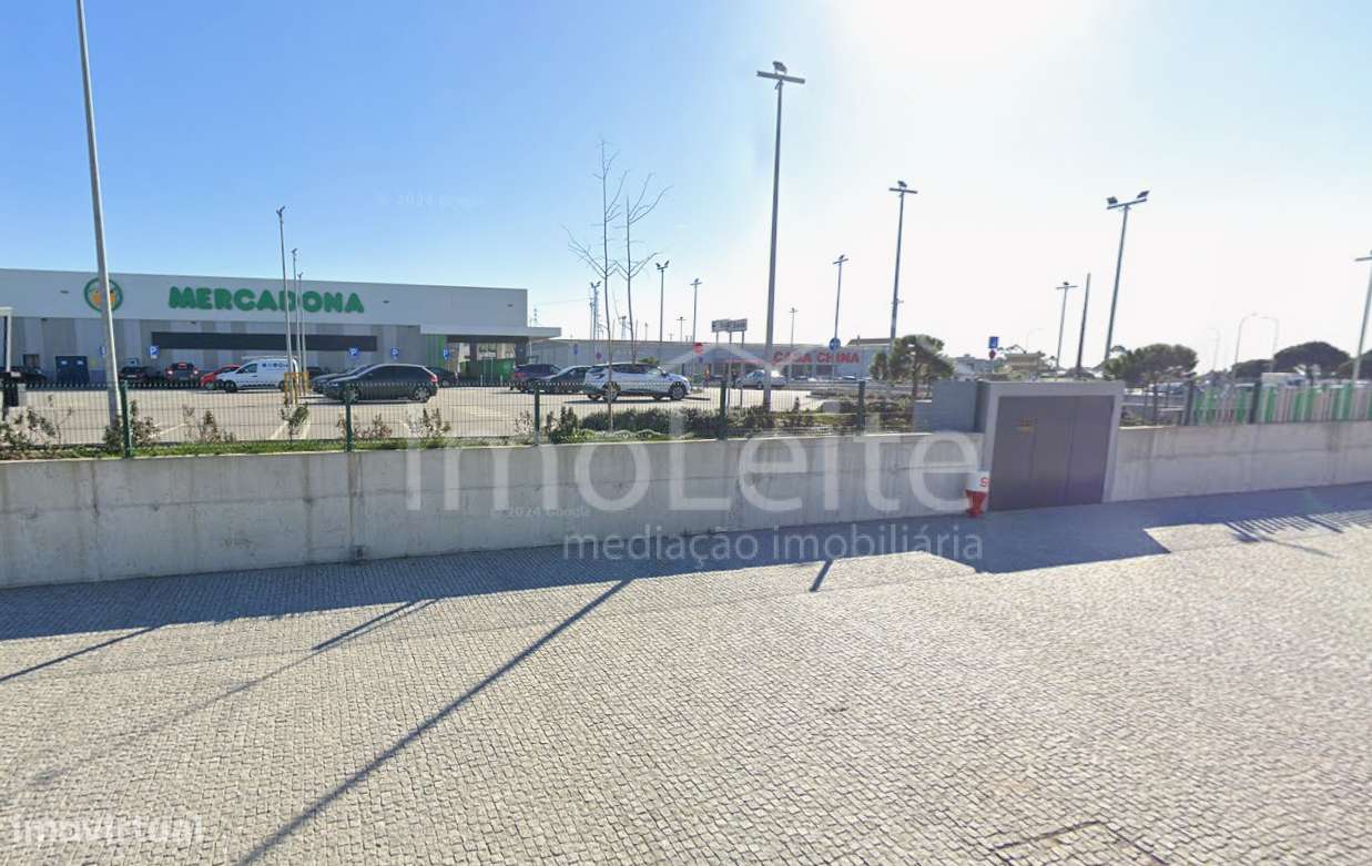 Lote Póvoa de Varzim junto ao Continente - Grande imagem: 2/6