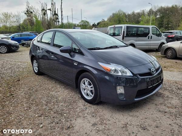 Toyota Prius - 15