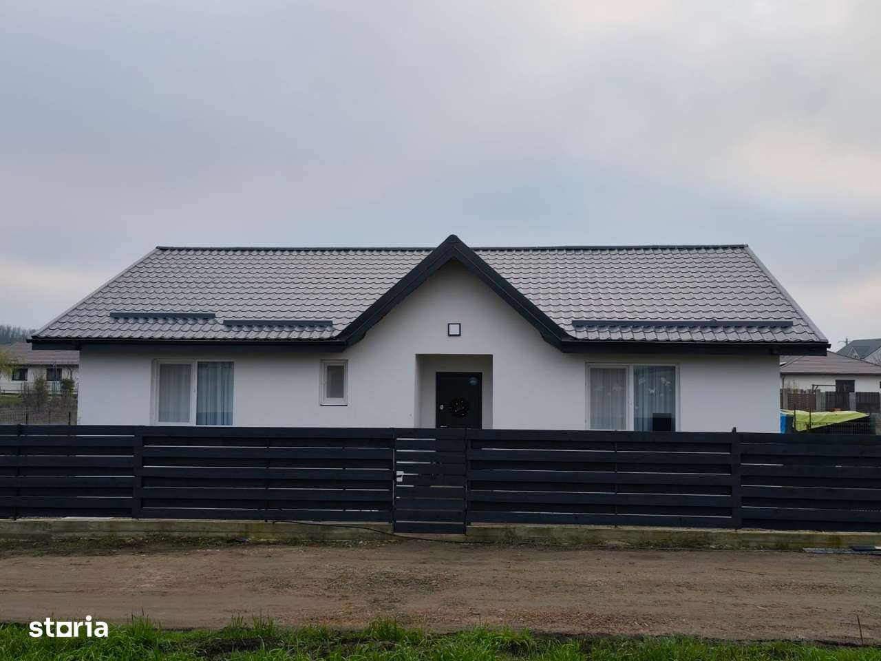 FARA COMISIOANE casa 4 camere 2 bai 400mp regim P+pod terasa la cheie-3