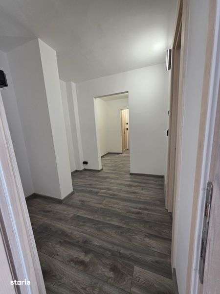 Apartament la parter zona Spital - Imagine principală: 5/8