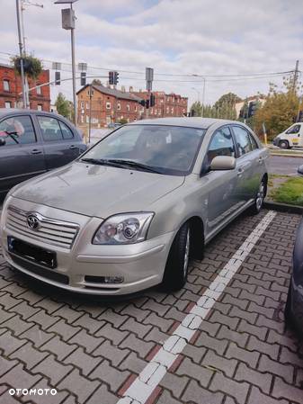 Toyota Avensis 1.8 VVT-i Luna - 1