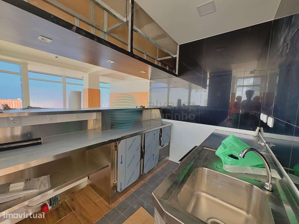 Excelente loja localizada na Ericeira - Grande imagem: 5/11