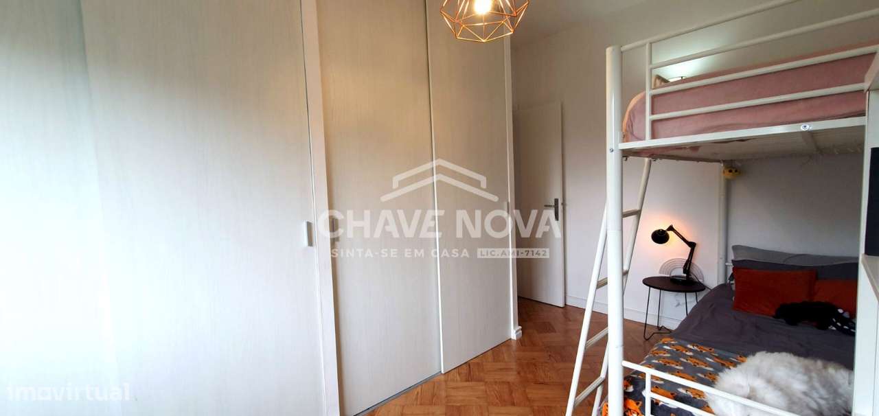 Moradia Bi-Familiar T4 + T2 com Potencial de Rendimento em Ramalde ...-14