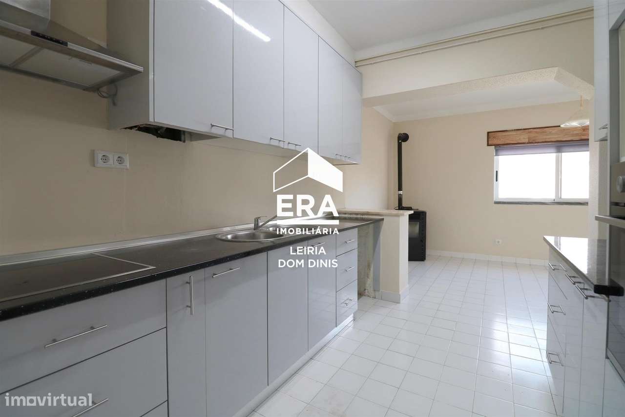 Apartamento T3 na Marinha Grande-0