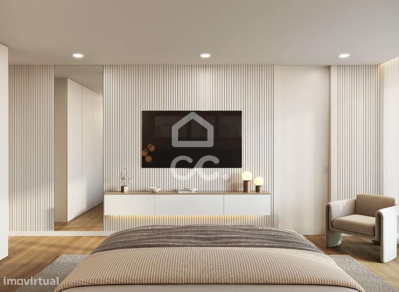 Moradia T4 nova, com jardim e terraço, em condomínio privativo com pis-32