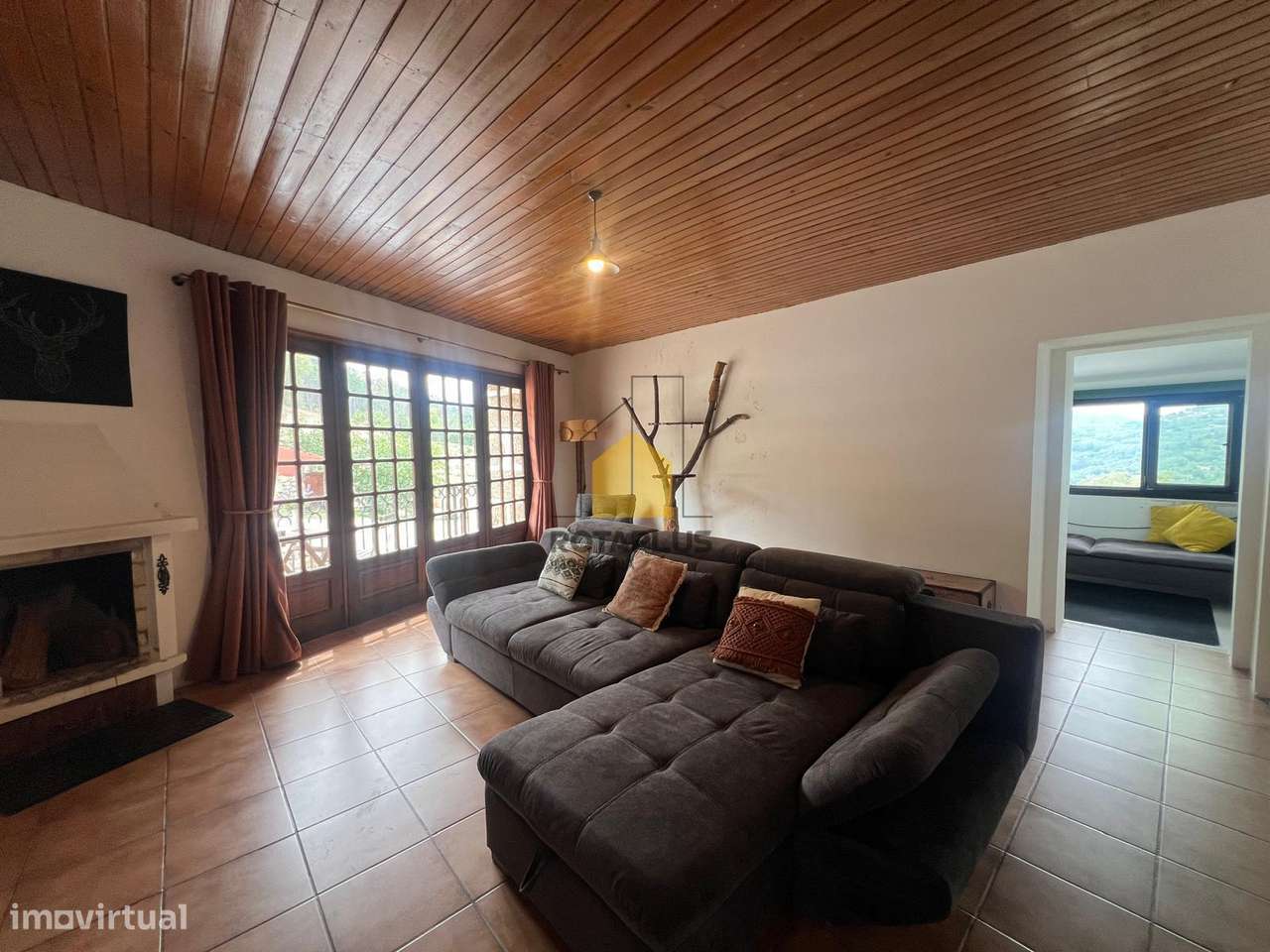 Quinta de Charme com Antigo Lagar, Pomar e 2.200 m² de Natureza-21