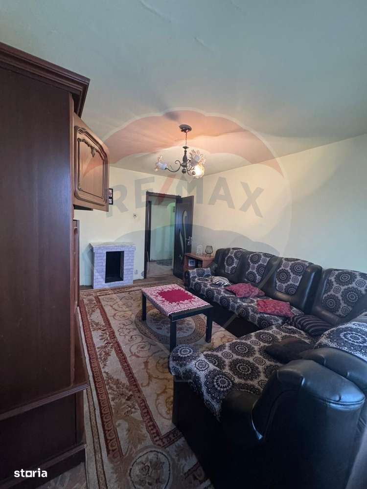 2 decomandate Craiovita, liber, spatios, zona buna, 54mp, bloc 1987-1