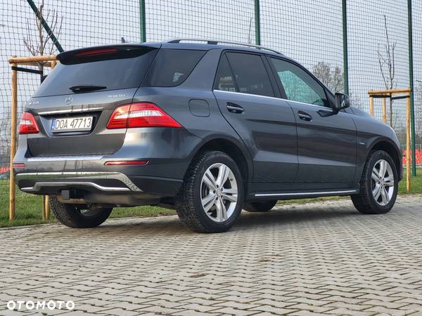 Mercedes-Benz ML 350 BlueTec 4-Matic - 2