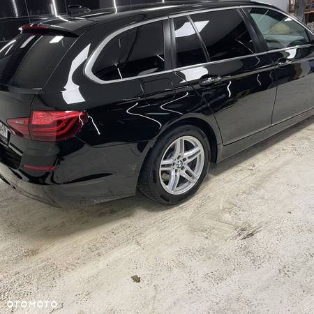 BMW Seria 5 520d Touring - 14