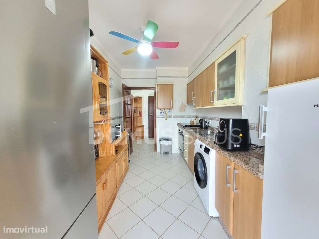 Apartamento T2 em ótimo estado com um terraço enorme - Grande imagem: 3/14