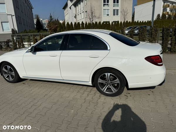 Mercedes-Benz Klasa E 220 d Business Edition 9G-TRONIC - 5