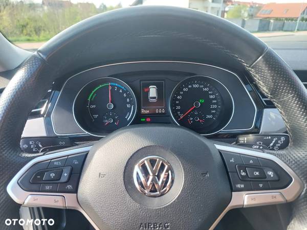 Volkswagen Passat Variant 1.4 TSI Plug-In-Hybrid DSG GTE - 24